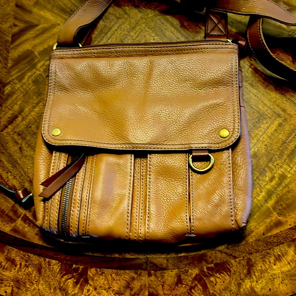 Fossil crossbody.